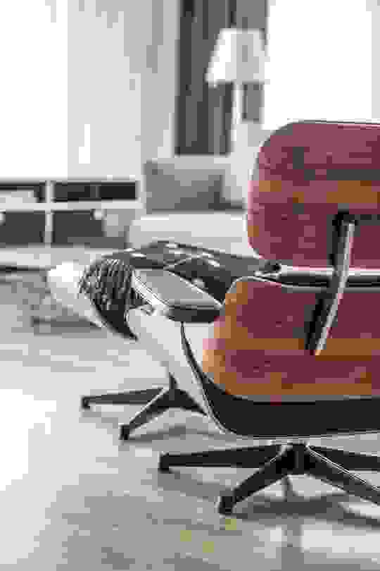  Vitra Eames Lounge Chair